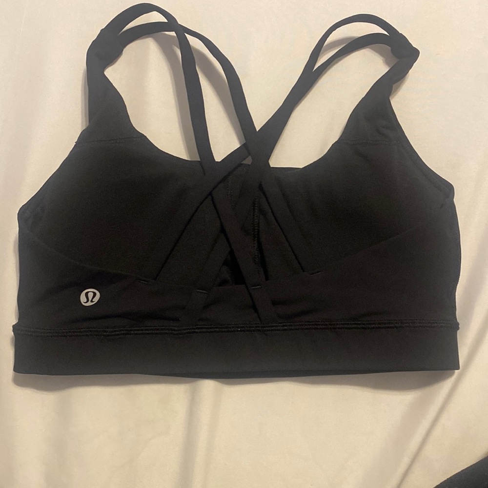 Lululemon black crossover sports bra